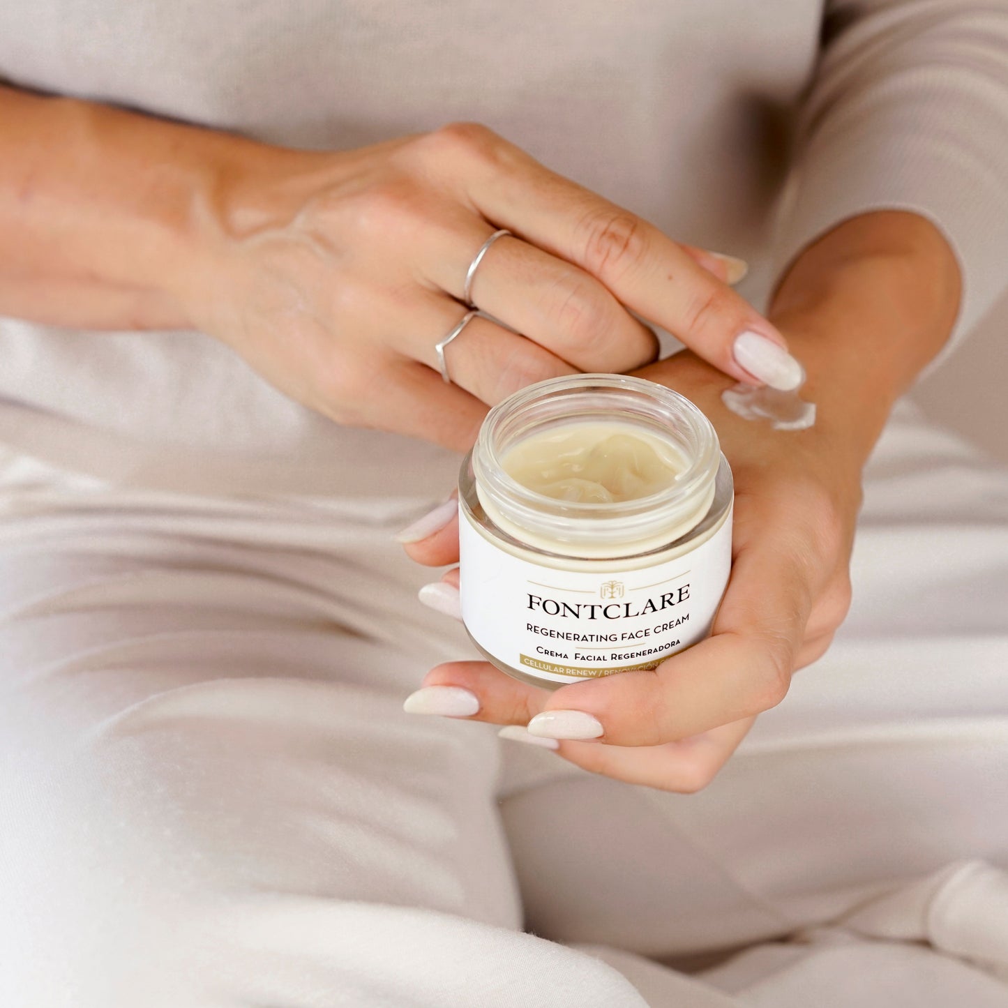 Crema Facial Regeneradora y Calmante